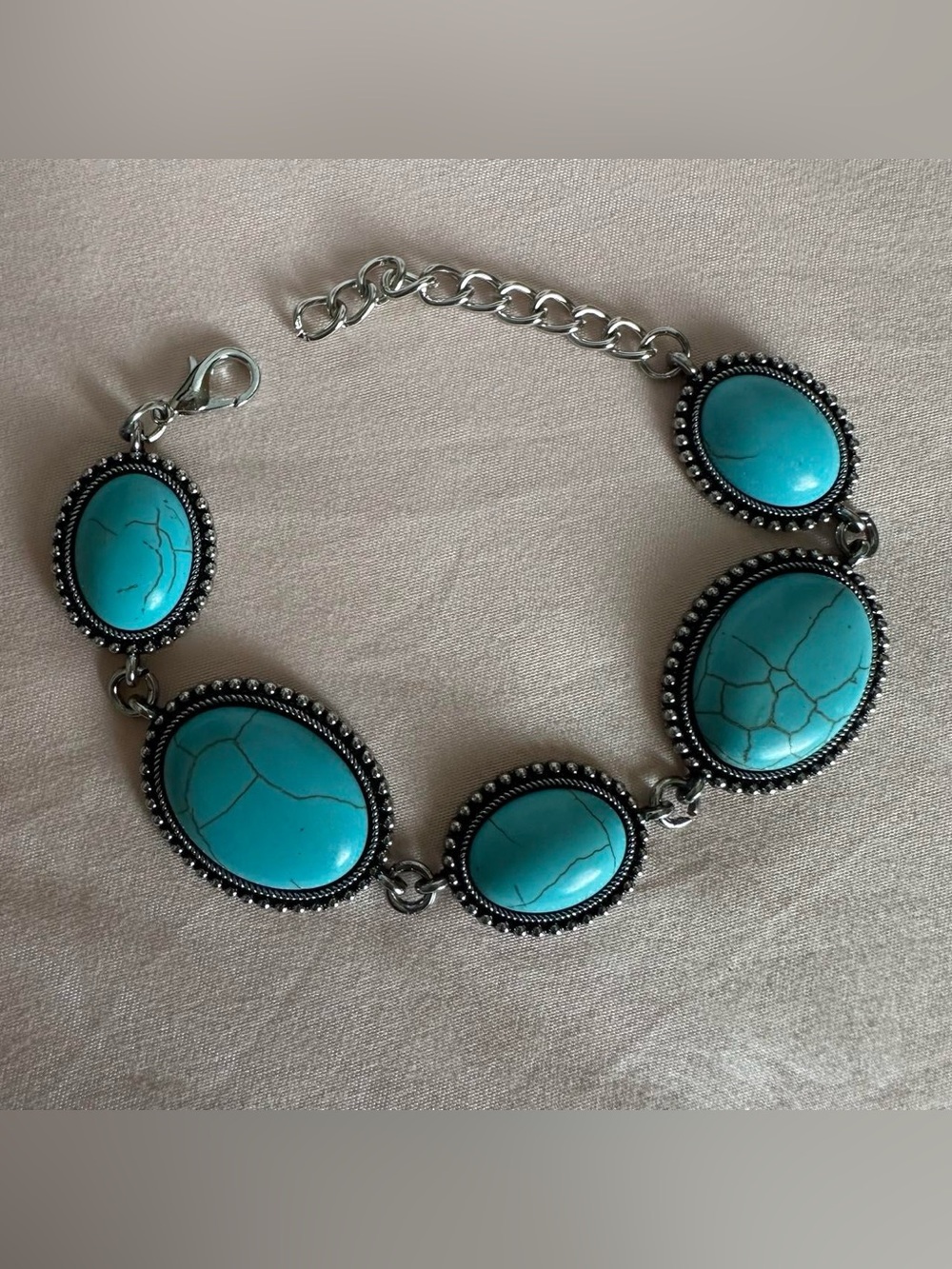 Vintage Turquoise and silver bracelet.